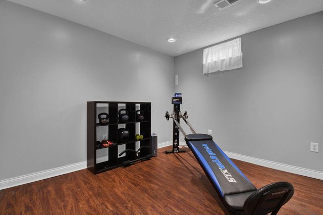 562 Knoll Drive, Granville, OH 43023