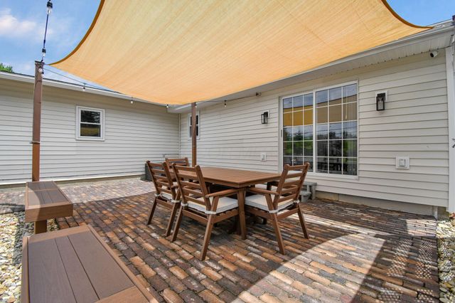 562 Knoll Drive, Granville, OH 43023