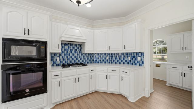 8789 Colonial Drive, Crandall, TX 75114