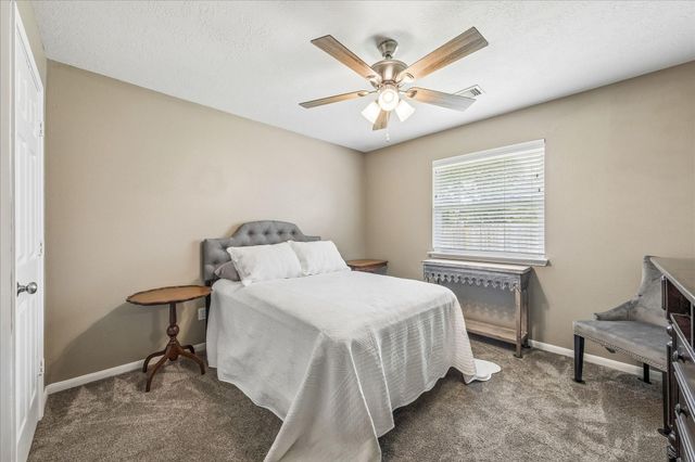 16603 Lighthouse View Drive NW, Friendswood, TX 77546
