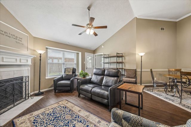 16603 Lighthouse View Drive NW, Friendswood, TX 77546