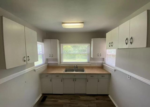 604606 N Moore Road, Chattanooga, TN 37411