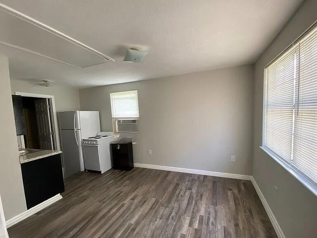 604606 N Moore Road, Chattanooga, TN 37411