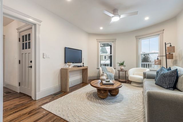 41 Westmoreland 1, Boston, MA 02124