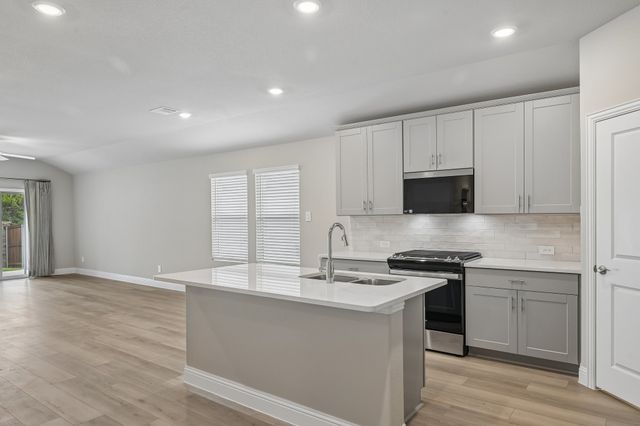 4029 Medina Drive, Farmersville, TX 75442