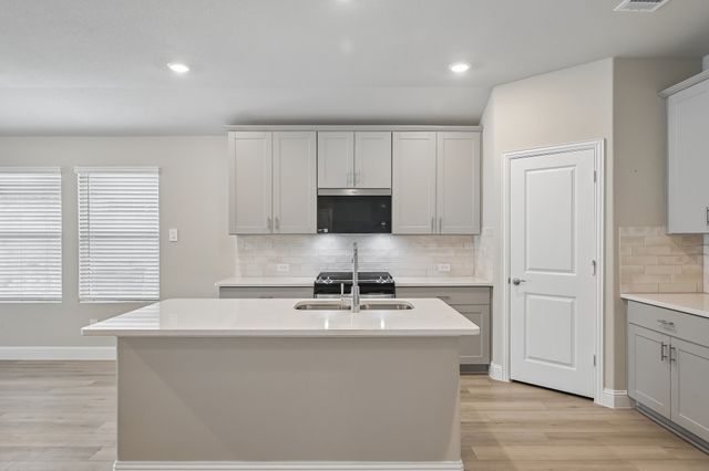 4029 Medina Drive, Farmersville, TX 75442