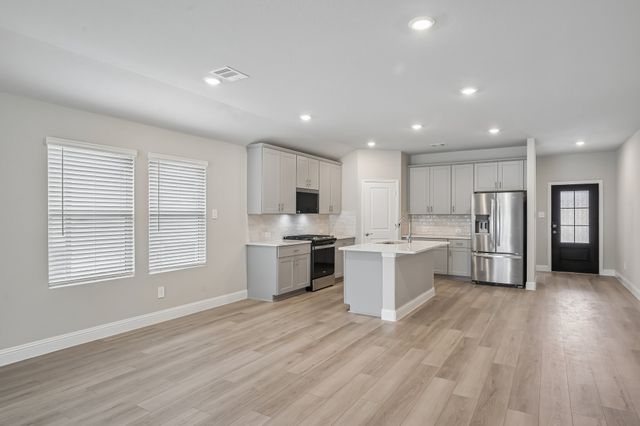 4029 Medina Drive, Farmersville, TX 75442