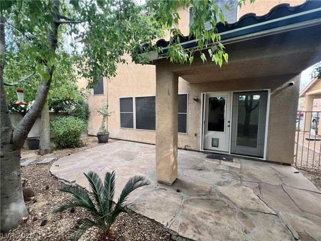 8029 Copperhead Creek Street, Las Vegas, NV 89143