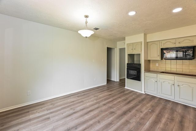 7207 Foxwick Lane, Humble, TX 77338