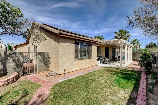 5613 Blue Peak Avenue, Las Vegas, NV 89131