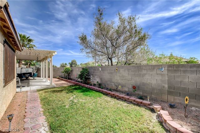 5613 Blue Peak Avenue, Las Vegas, NV 89131