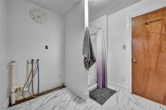 232 Edna Street, Poland, OH 44514