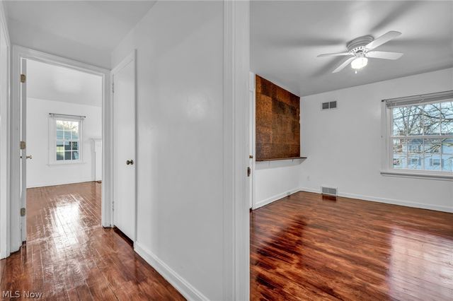 232 Edna Street, Poland, OH 44514