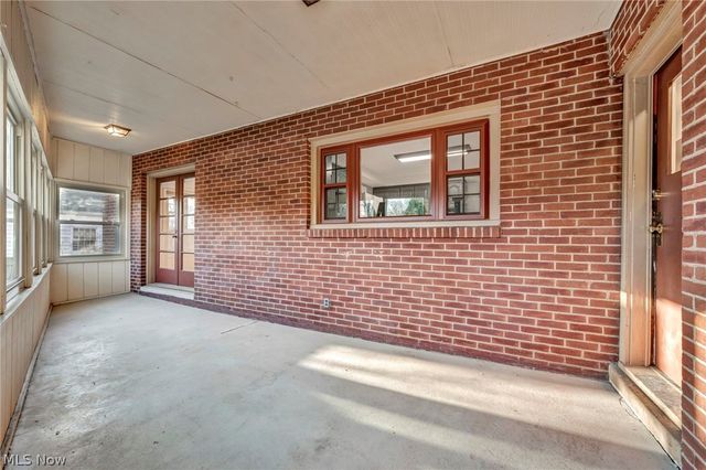 232 Edna Street, Poland, OH 44514