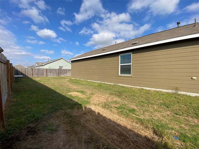 13704 Knights Branch DR, Elgin, TX 78621