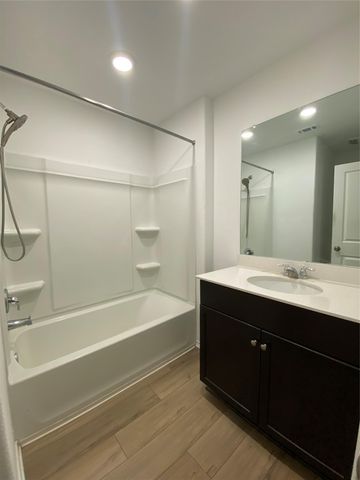 13704 Knights Branch DR, Elgin, TX 78621