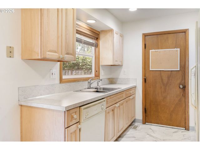 13110 Sw BRIGHTWOOD St, Beaverton, OR 97005