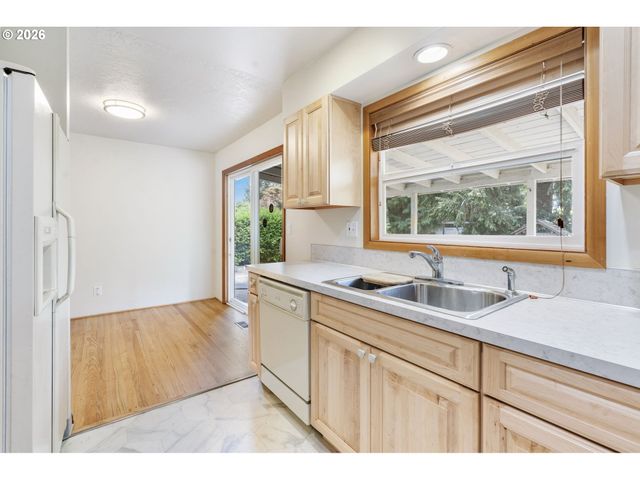 13110 Sw BRIGHTWOOD St, Beaverton, OR 97005