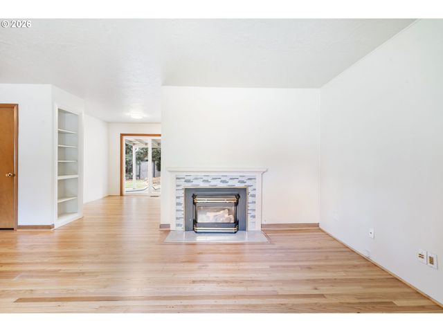 13110 Sw BRIGHTWOOD St, Beaverton, OR 97005