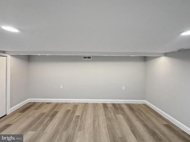 733 LINWOOD AVE N, Baltimore, MD 21205