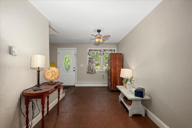 237 Boston Rd, Palmer, MA 01069