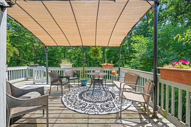237 Boston Rd, Palmer, MA 01069