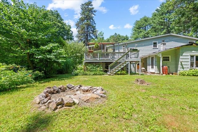 237 Boston Rd, Palmer, MA 01069