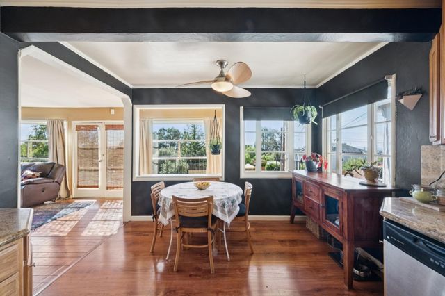 10768 Sheldon St, Oakland, CA 94605