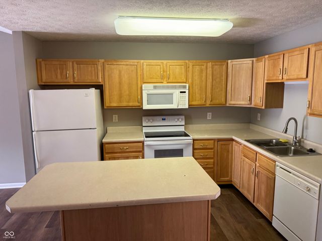 4717 Kelvington Drive, Indianapolis, IN 46254