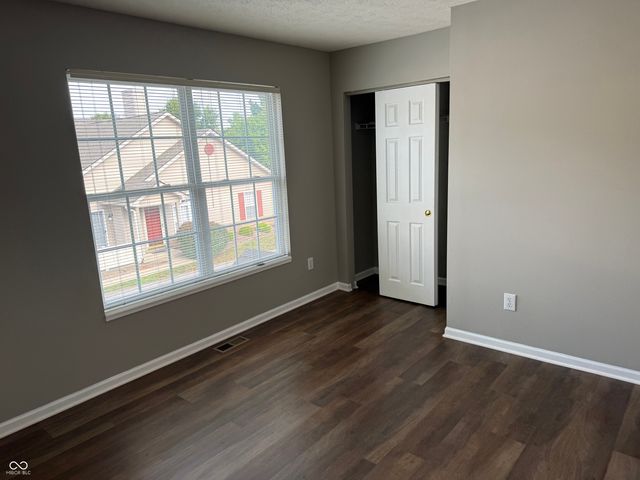 4717 Kelvington Drive, Indianapolis, IN 46254
