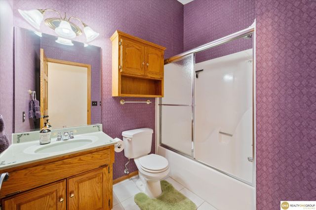 10724 Oak Park Lane, Blair, NE 68008