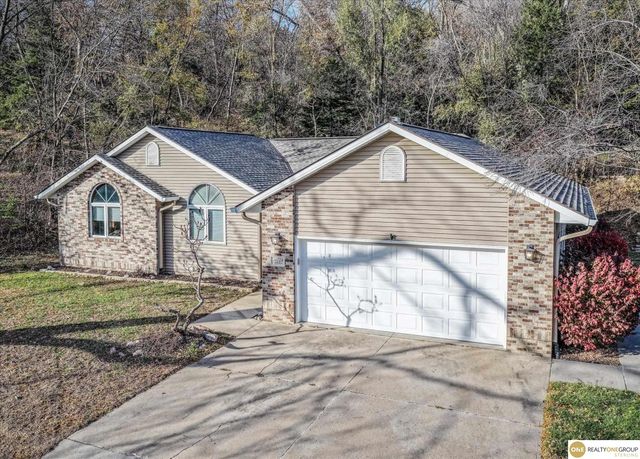 10724 Oak Park Lane, Blair, NE 68008