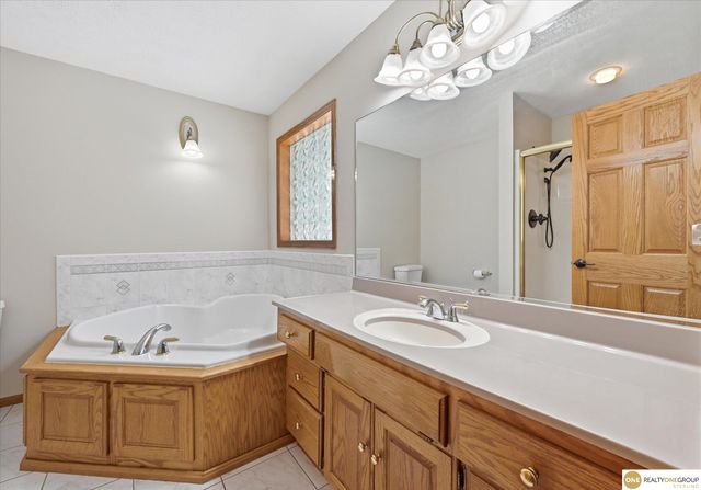 10724 Oak Park Lane, Blair, NE 68008