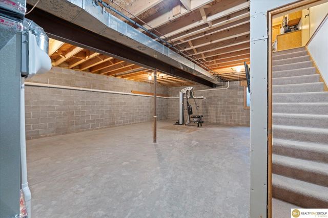 10724 Oak Park Lane, Blair, NE 68008