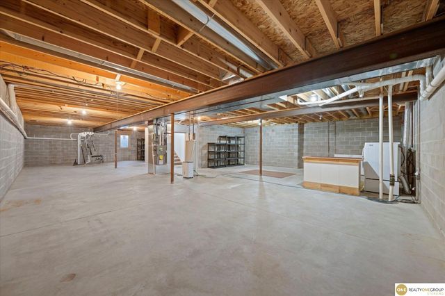 10724 Oak Park Lane, Blair, NE 68008