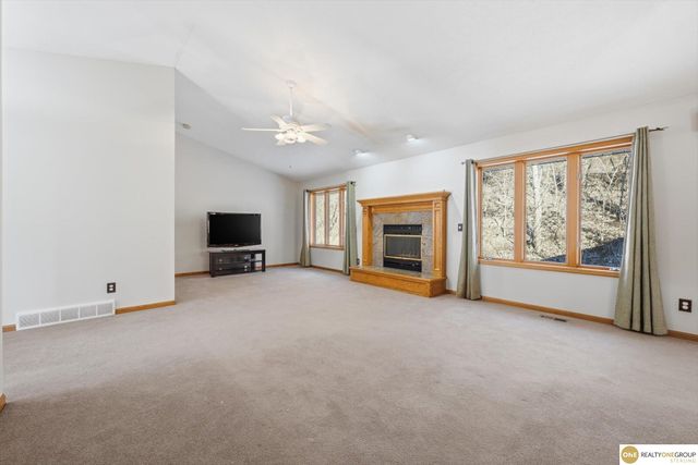 10724 Oak Park Lane, Blair, NE 68008