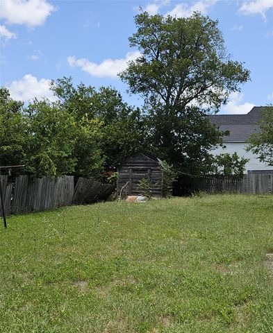310 W Milam Street, Mexia, TX 76667