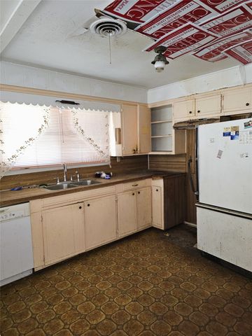 310 W Milam Street, Mexia, TX 76667