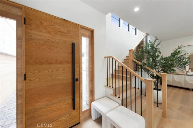 1594 Redlands Place, Costa Mesa, CA 92627