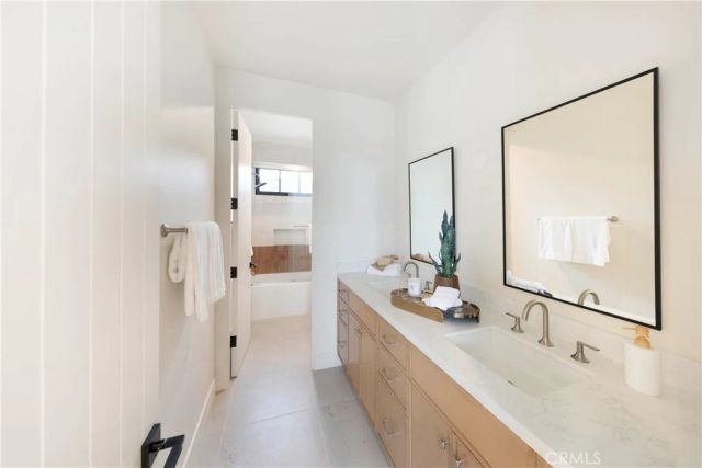 1594 Redlands Place, Costa Mesa, CA 92627