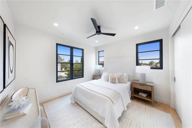 1594 Redlands Place, Costa Mesa, CA 92627