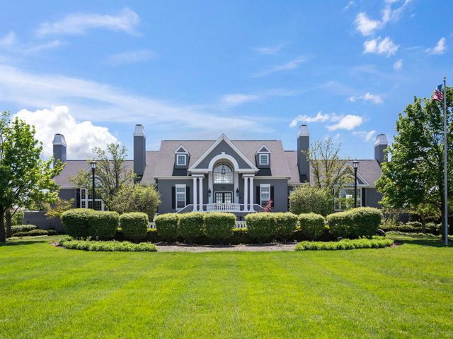 301 Lynwood Circle, Bloomingdale, IL 60108