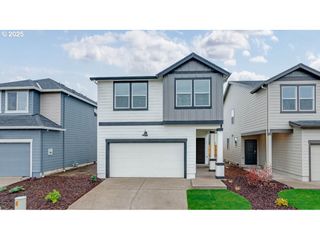 2982 T St, Springfield, OR 97477