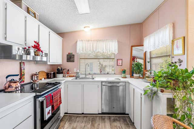 4 East Cedar Drive Cd, Briny Breezes, FL 33435