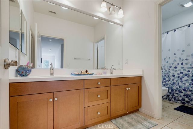 60 Sedgewick, Irvine, CA 92620