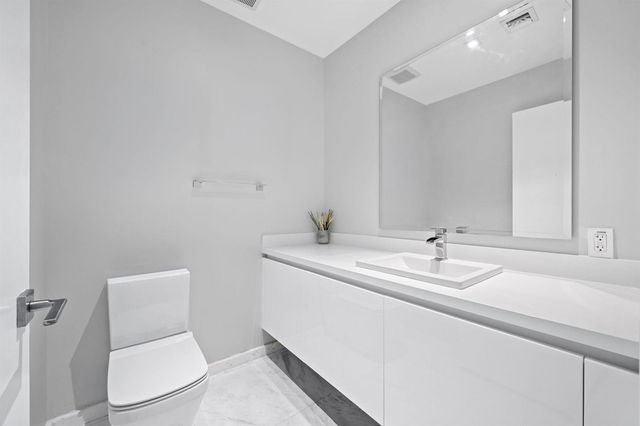 701 N Fort Lauderdale Beach Boulevard 1103, Fort Lauderdale, FL 33304