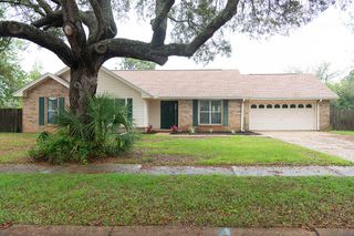 2225 Calle De Castelar, Navarre, FL 32566