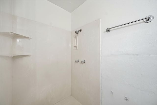 1606 Natches Drive, Arlington, TX 76014