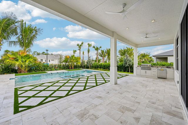 13621 Le Christine Drive, Palm Beach Gardens, FL 33412