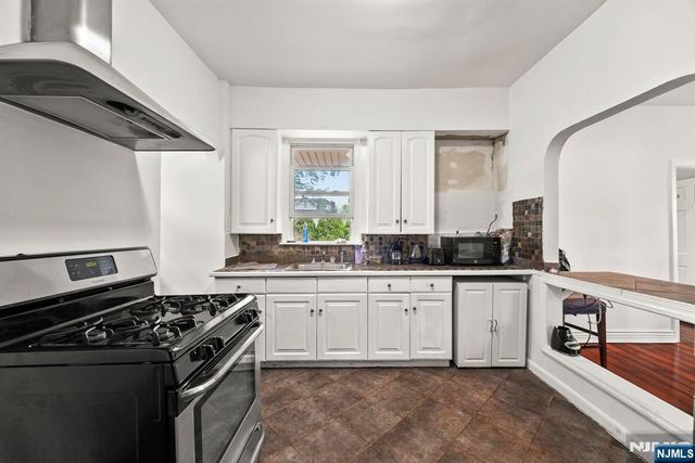 334 Brook Avenue, Passaic, NJ 07055